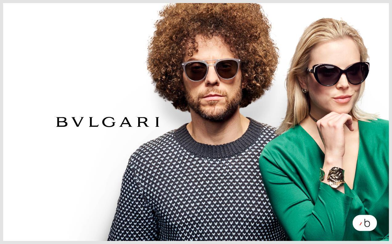 Manlig och kvinnlig modell bär solglasögon från Bvlgari