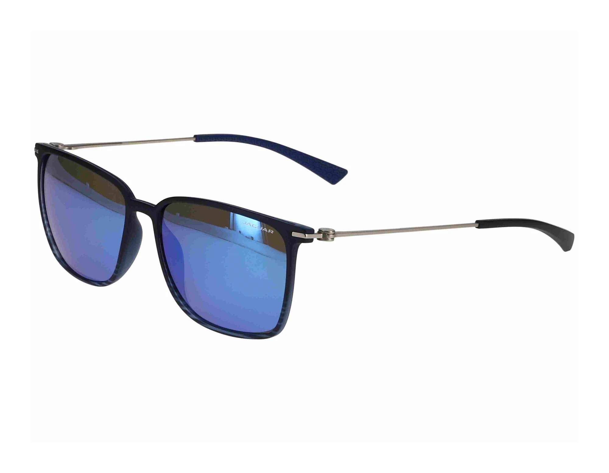 Edestä katsottuna Jaguar 37625 (3100)