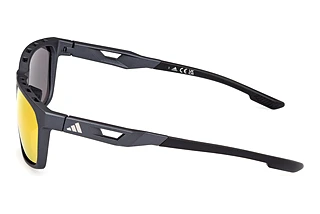 Изглед отстрани Adidas SP0101 (02L)