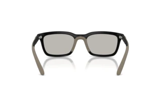 Vista posterior Emporio Armani EA4249U (50016G)