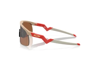 Vista lateral Oakley RESISTOR (OJ9010 - 901017)