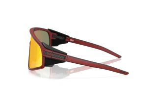 Изглед отстрани Oakley LATCH PANEL (OO9404 - 940423)