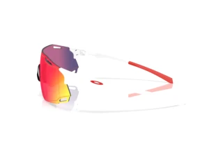 Vista lateral Oakley CYBR DYNO (OO9513D - 951303)