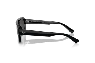 Vista lateral Ray-Ban CORRIGAN (RB4397 - 667787)