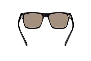 Vy bakifrån Tom Ford CALDER (FT1205 - 01H)