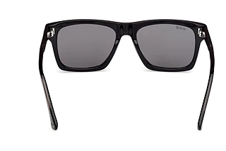 Vy bakifrån Web Eyewear WE0382 (05D)