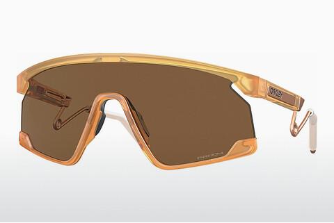 Slnečné okuliare Oakley BXTR METAL (OO9237 923706)
