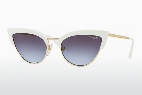 Sunčane naočale Vogue Eyewear VO5212S W7454Q